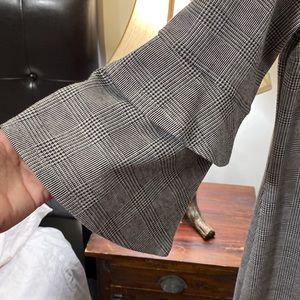 Sz 12⭐️BNWOT Tiana B. Grey Plaid Dress With 3/4 Length Bell Sleeve. Never worn